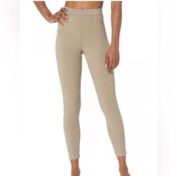 ALO Yoga Pants - ALO Yoga Ribbed Blissful 7/8 Leggings in California Sand